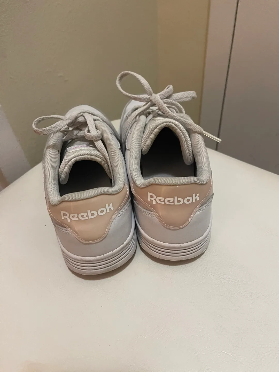 Women's Reebok Classic Leather Sneakers - Size US 9 image indicator(3)