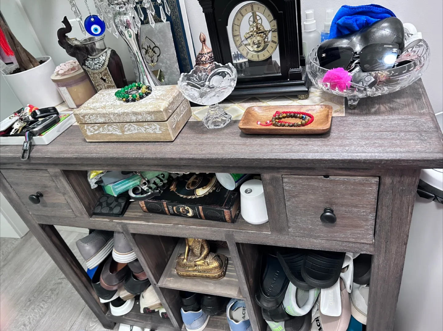 🍋REG $3k Upscale Santa Fe Solid Wood Sofa Table w storage image indicator(3)