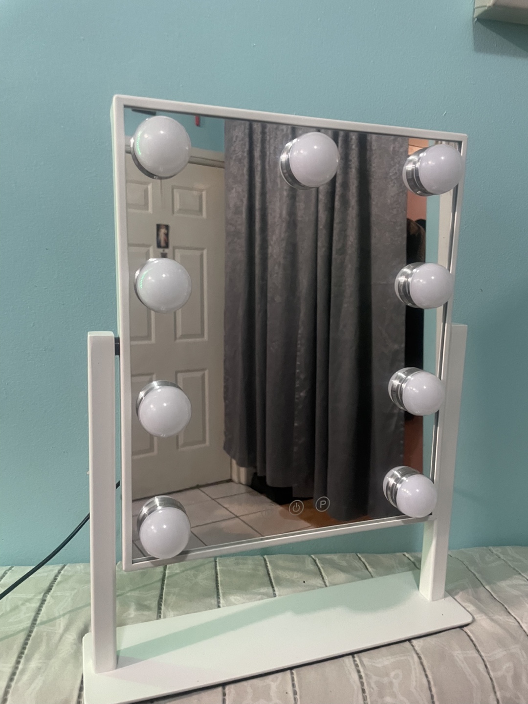 Hollywood Vanity Mirror with Lights