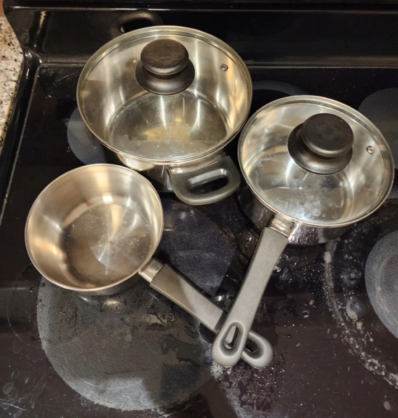 Moving out sale ‼️Stainless Steel Cookware Set thumbnail