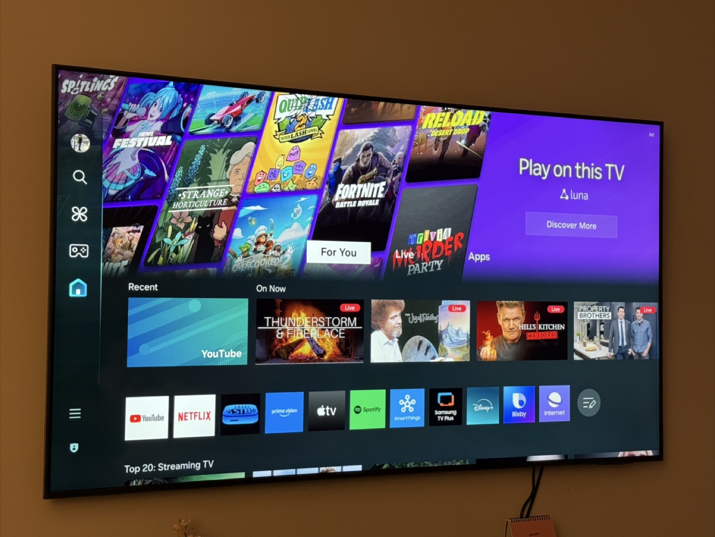 Samsung 65" Crystal UHD DU7100 Smart TV - Like New with Box - photo 3