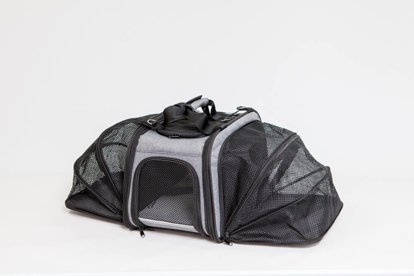 Pet carrier, blue and grey, excellent condition - photo 2