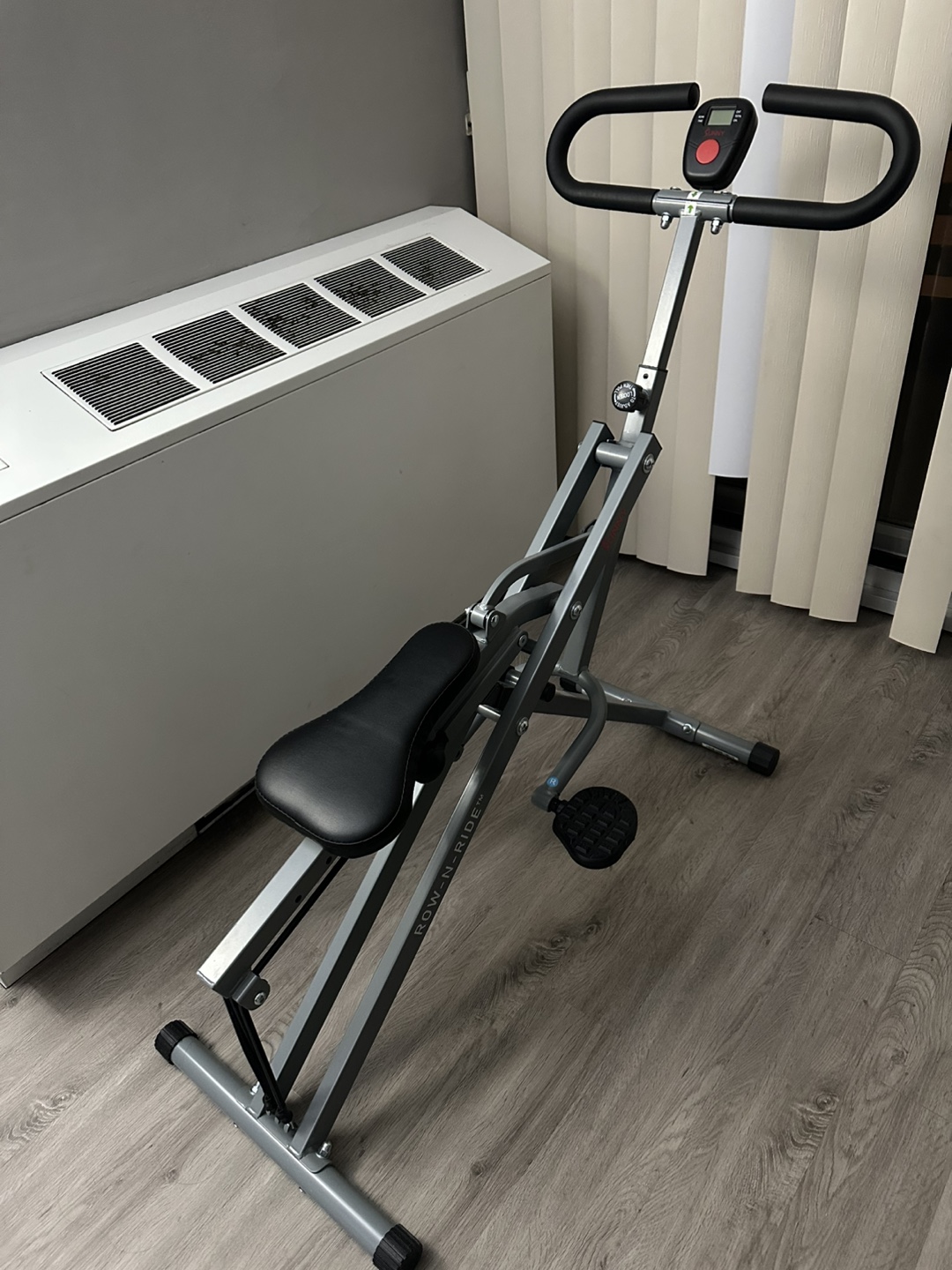 Sunny Health & Fitness Exercise Machine
