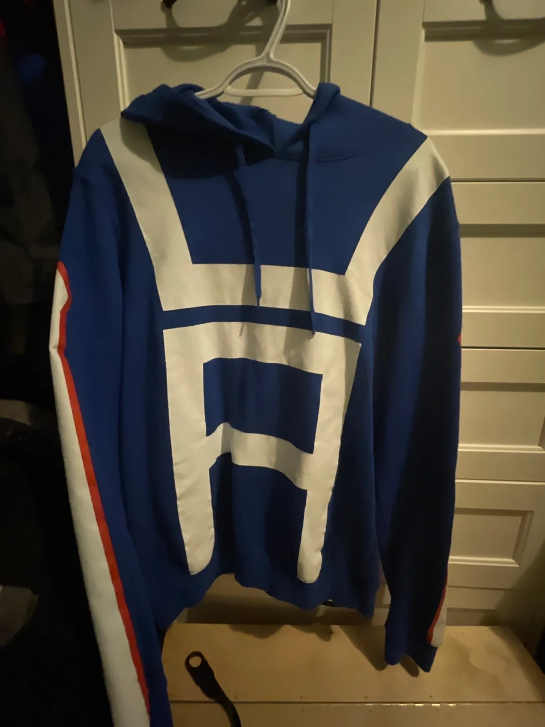 MHA sweater thumbnail