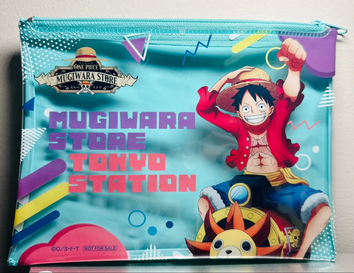 One Piece Tokyo Station special edition pouch thumbnail
