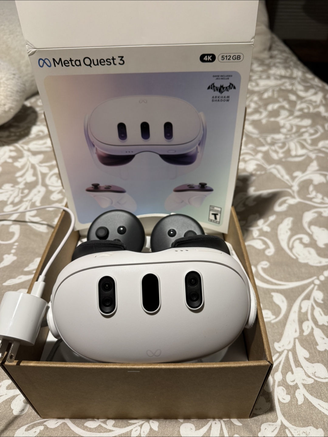 Meta Quest 3 VR Headset - 512GB - Arkham Shadow Included