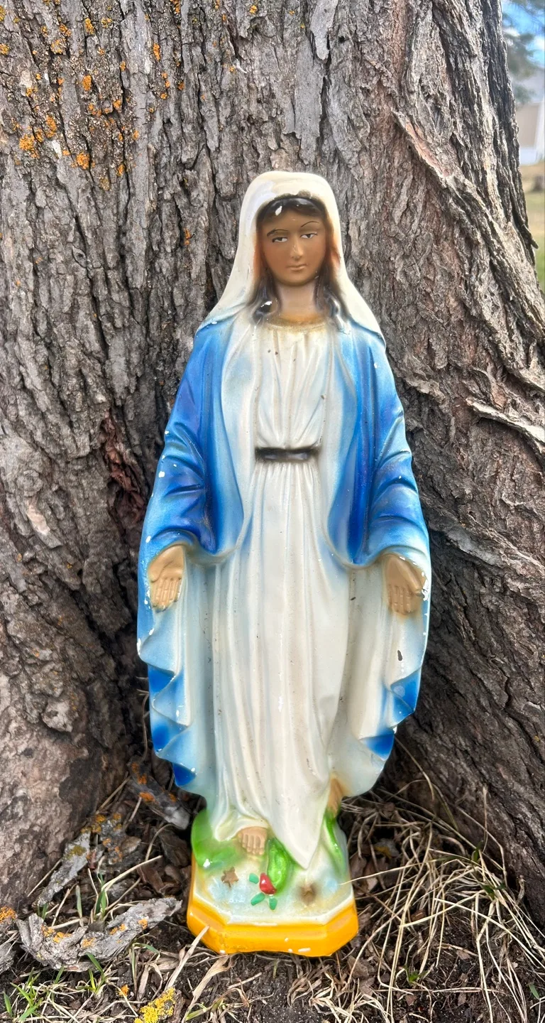 Vintage Mary Statue thumbnail