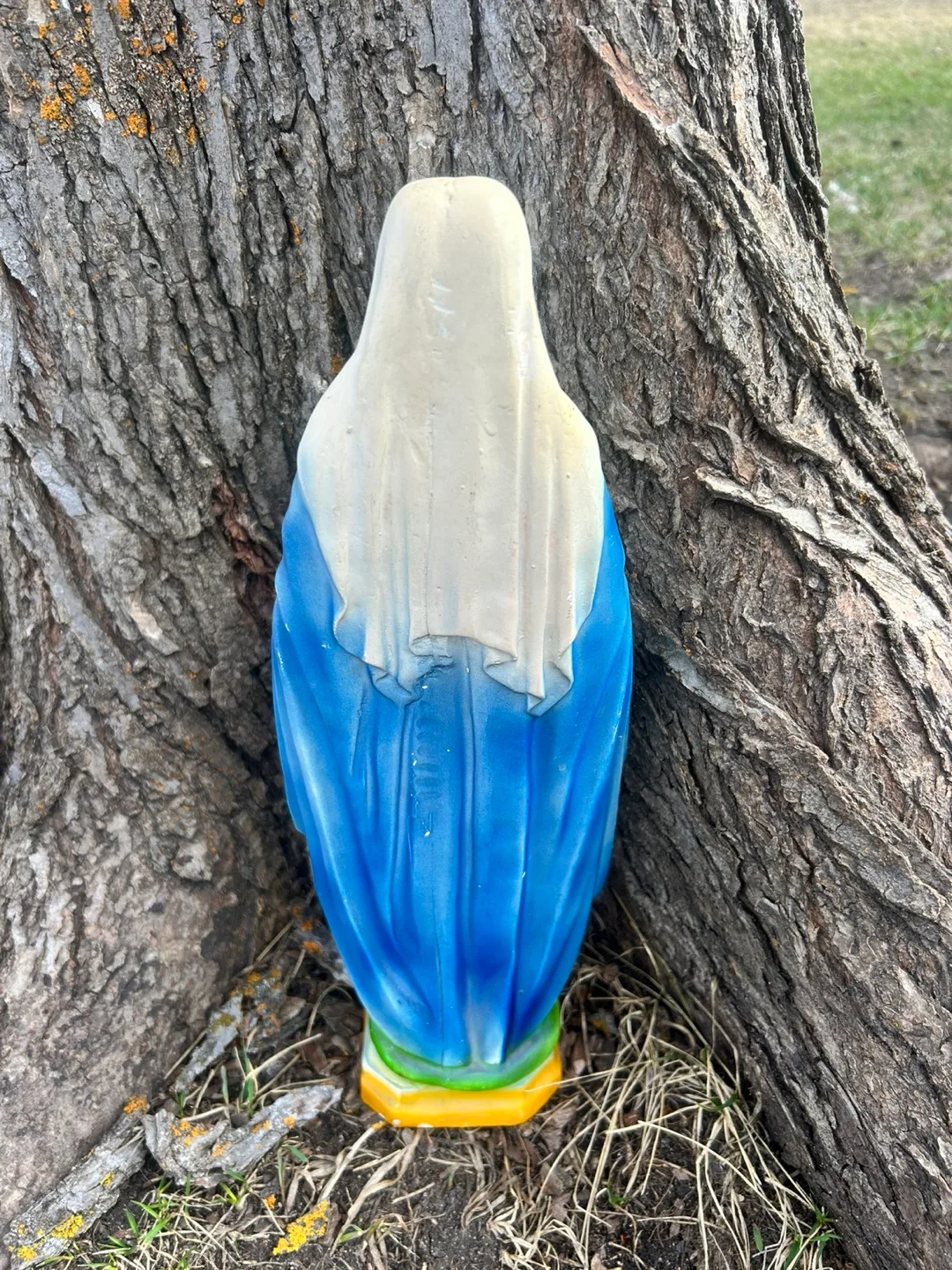 Vintage Mary Statue image indicator(2)