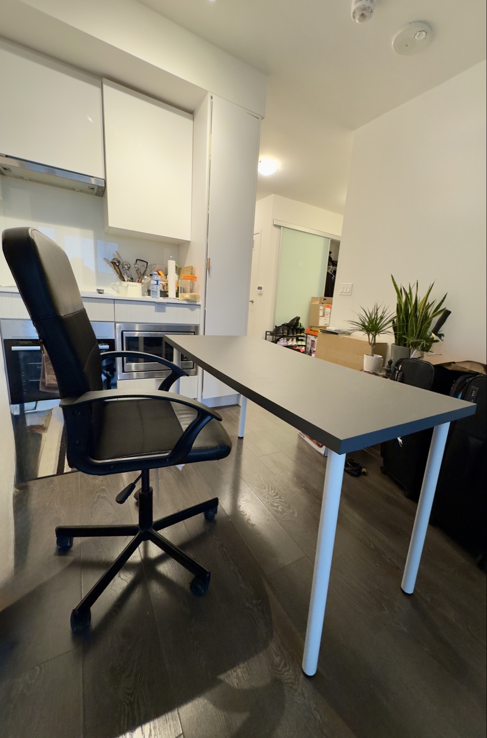 IKEA Renberget Office Chair & Table - photo 2