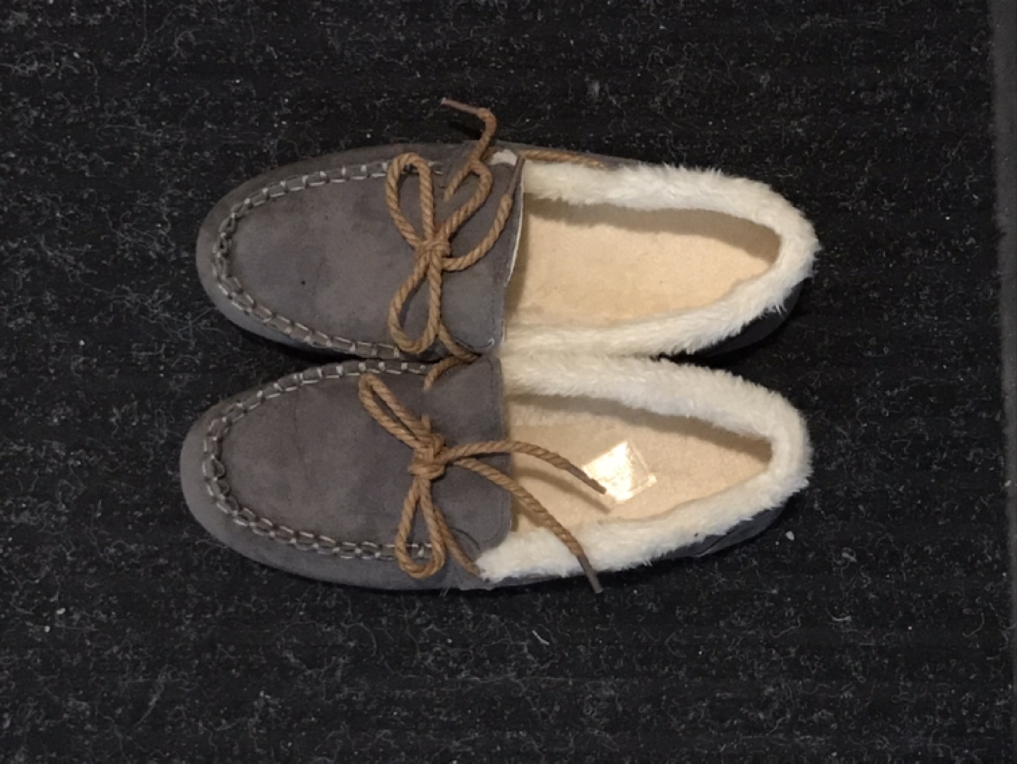 Moccasin shoes