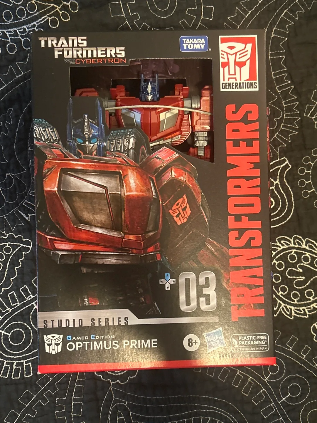 Transformers Generations  Gamer Edition Optimus Prime Figure thumbnail
