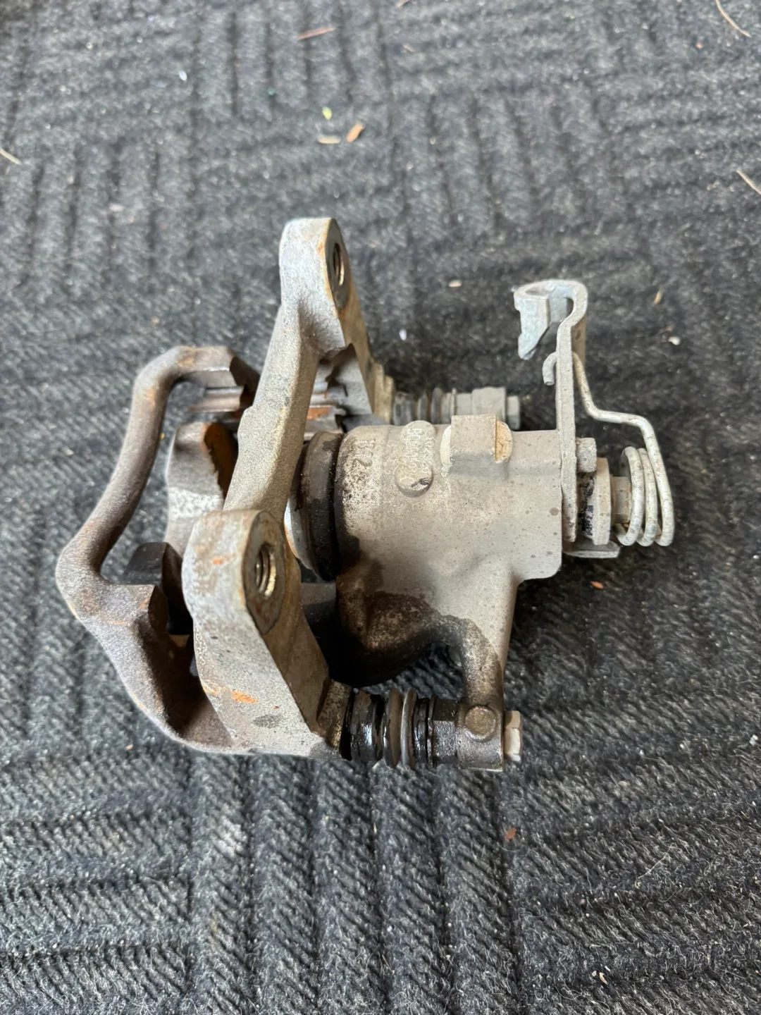 Used Rear Disc Brake Caliper image indicator(2)