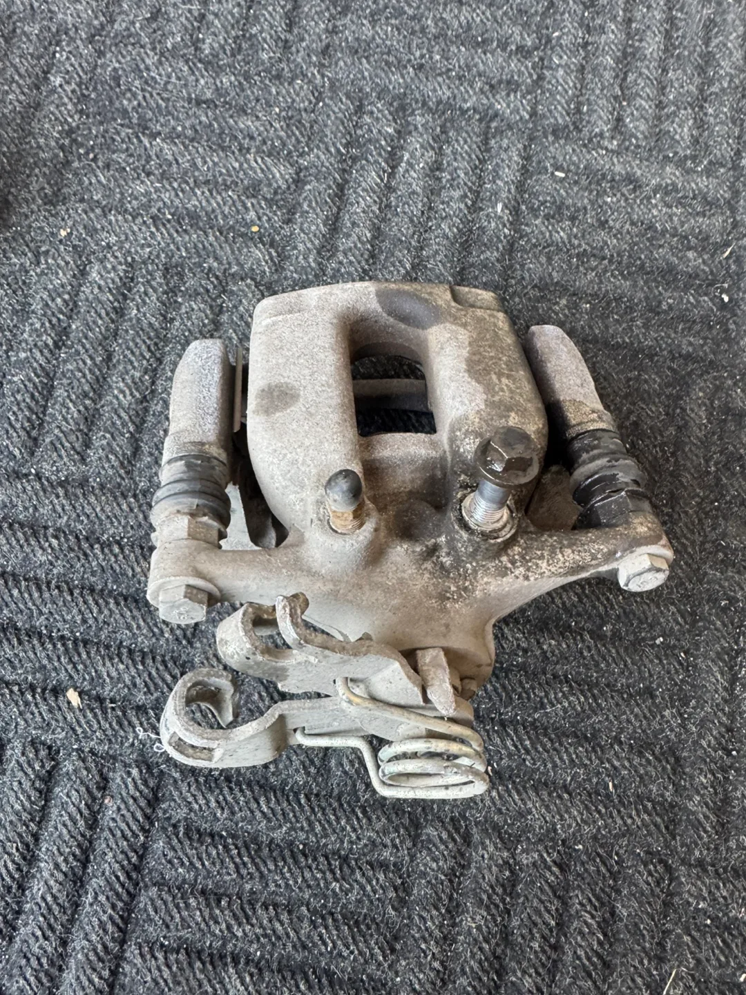 Used Rear Disc Brake Caliper image indicator(3)