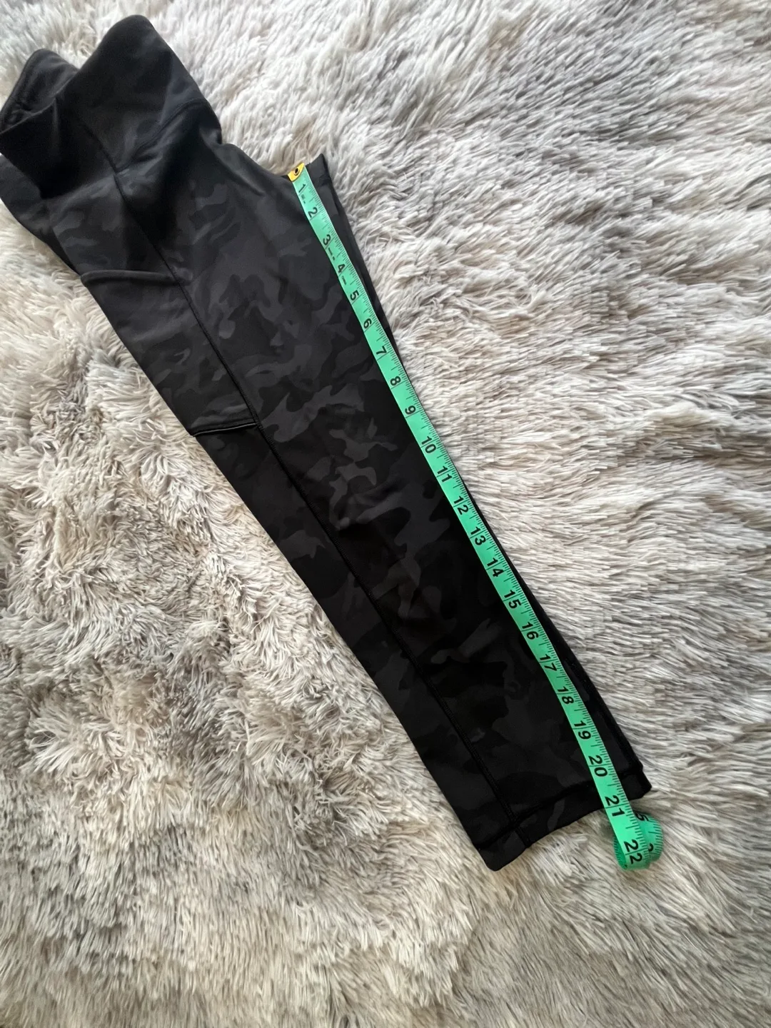 Lululemon Camo 7/8 Leggings image indicator(5)