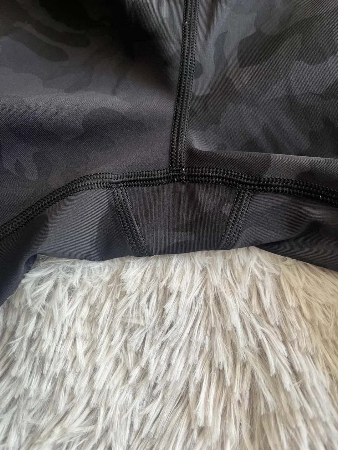 Lululemon Camo 7/8 Leggings image indicator(4)