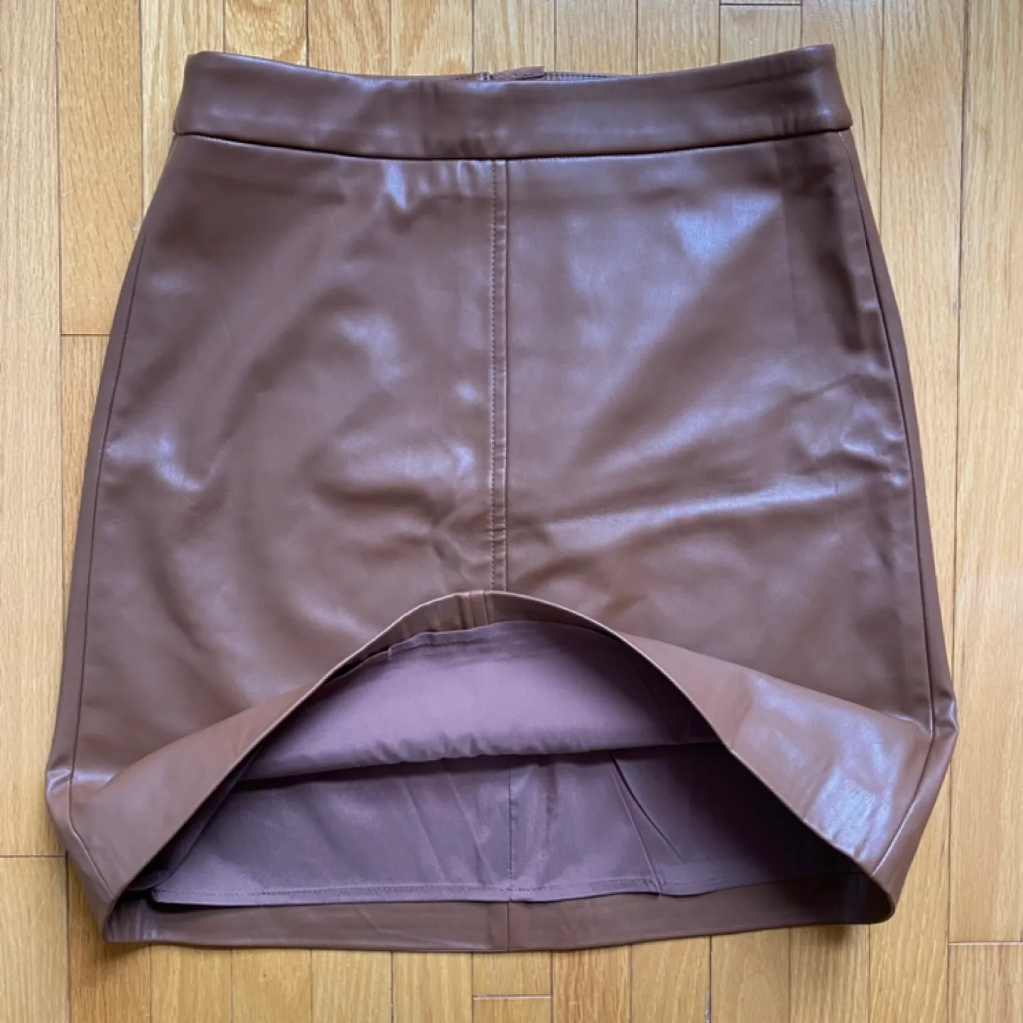 RW&CO. Brown Faux Leather Mini Skirt - Size 2 image indicator(3)