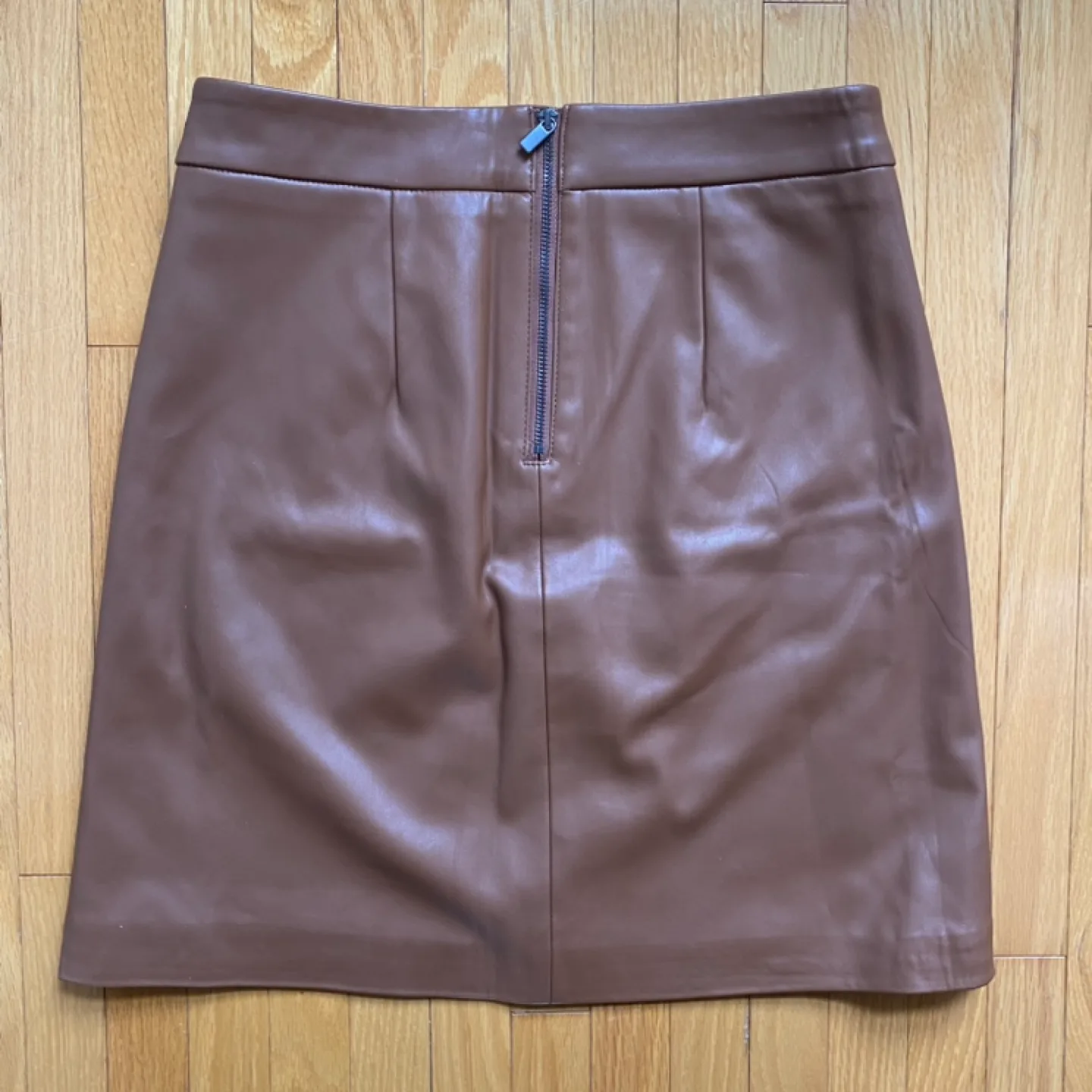 RW&CO. Brown Faux Leather Mini Skirt - Size 2 image indicator(5)