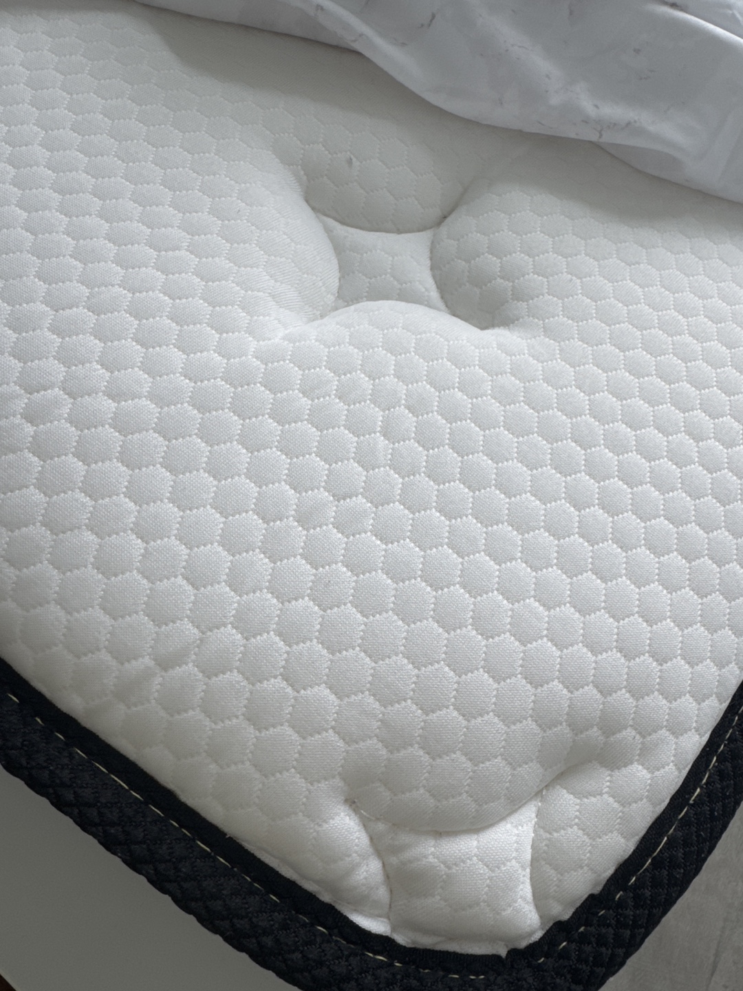 Queen Hybrid mattress - photo 3