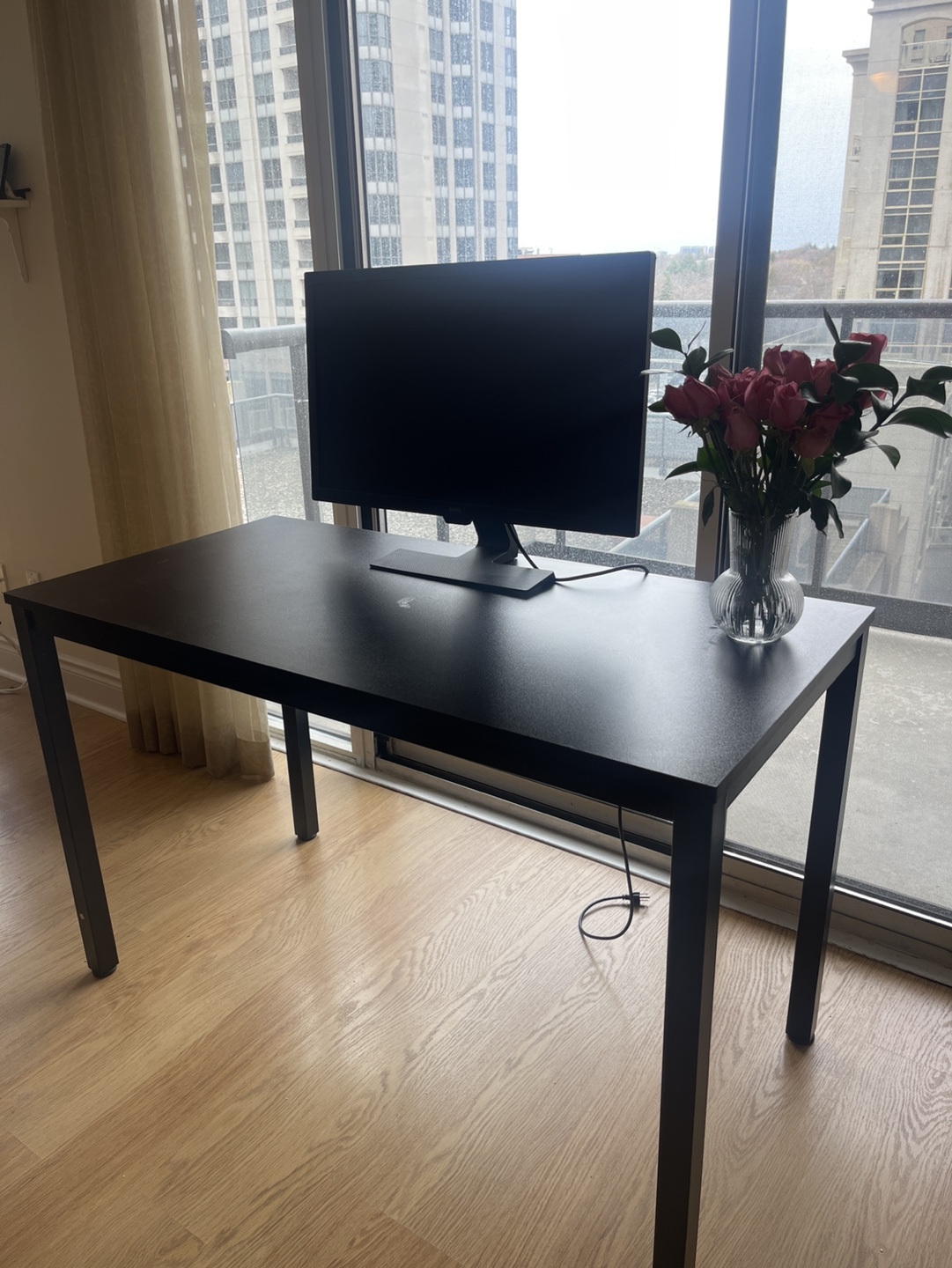Black Computer Desk - Modern & Minimalist - photo 2