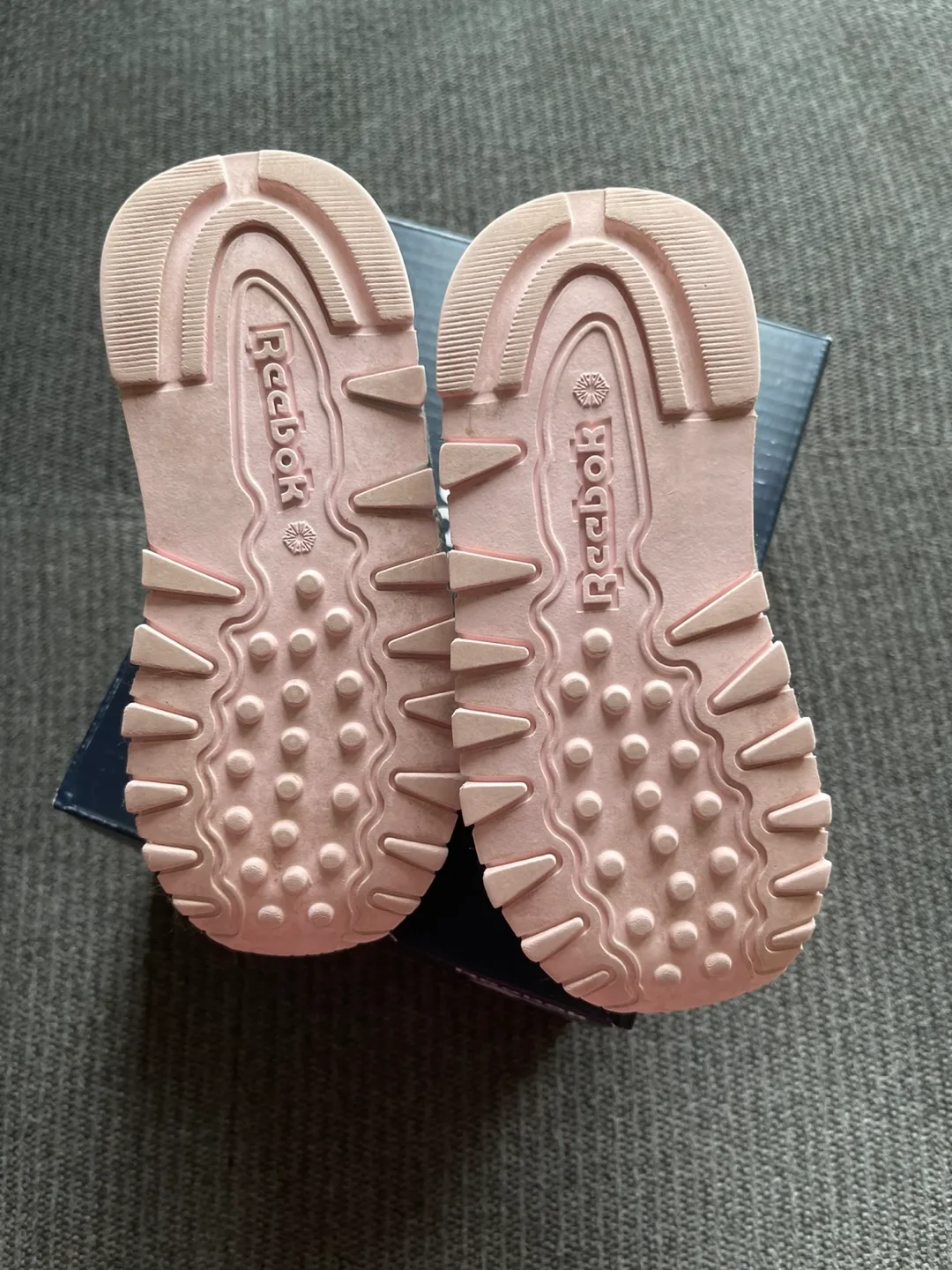 Infant Reebok Classic Leather Sneakers - Size 7 image indicator(4)