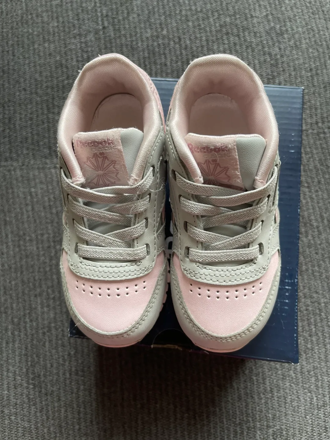 Infant Reebok Classic Leather Sneakers - Size 7 image indicator(2)