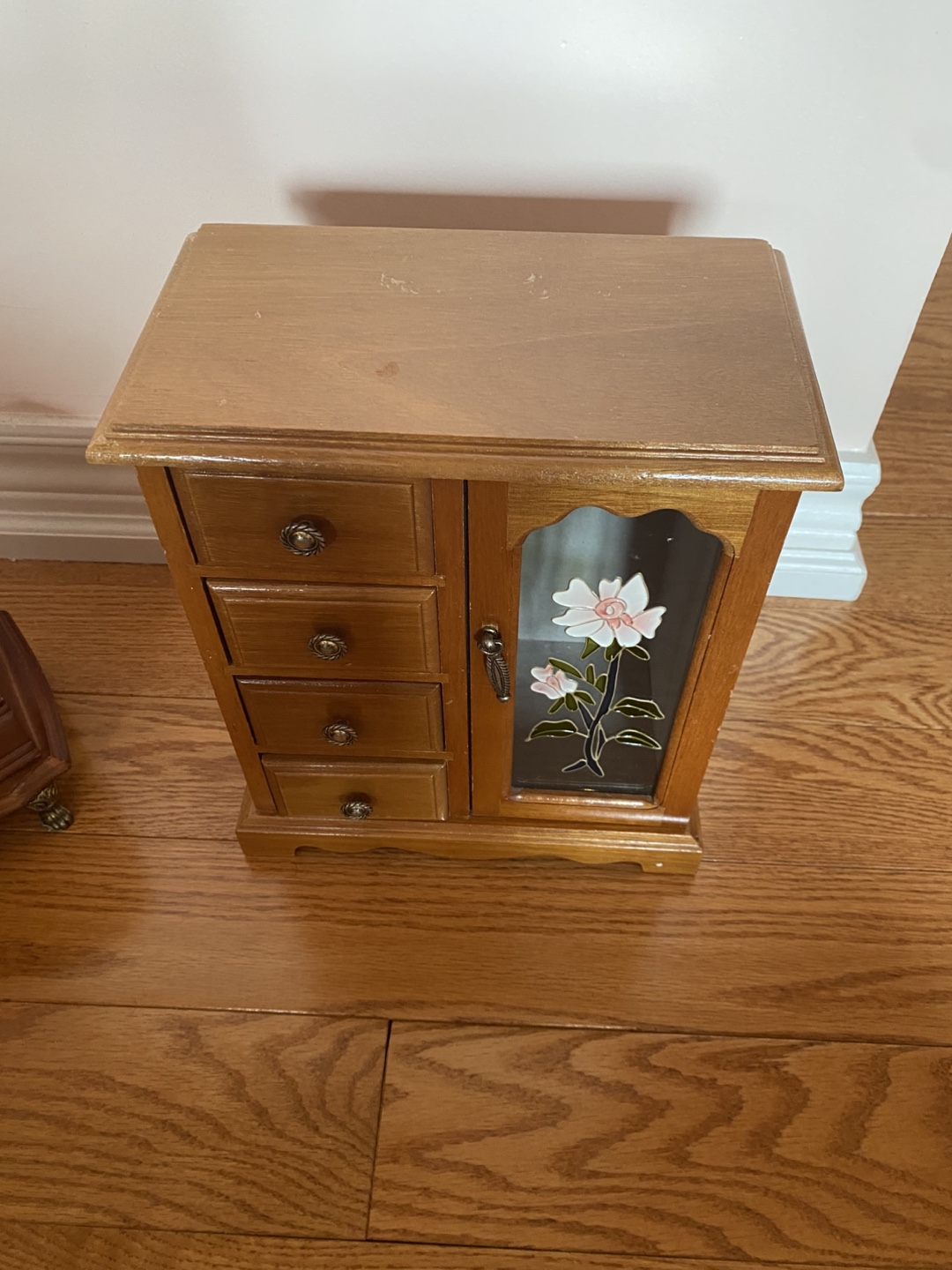 Vintage Musical Wooden Jewelry box - photo 3