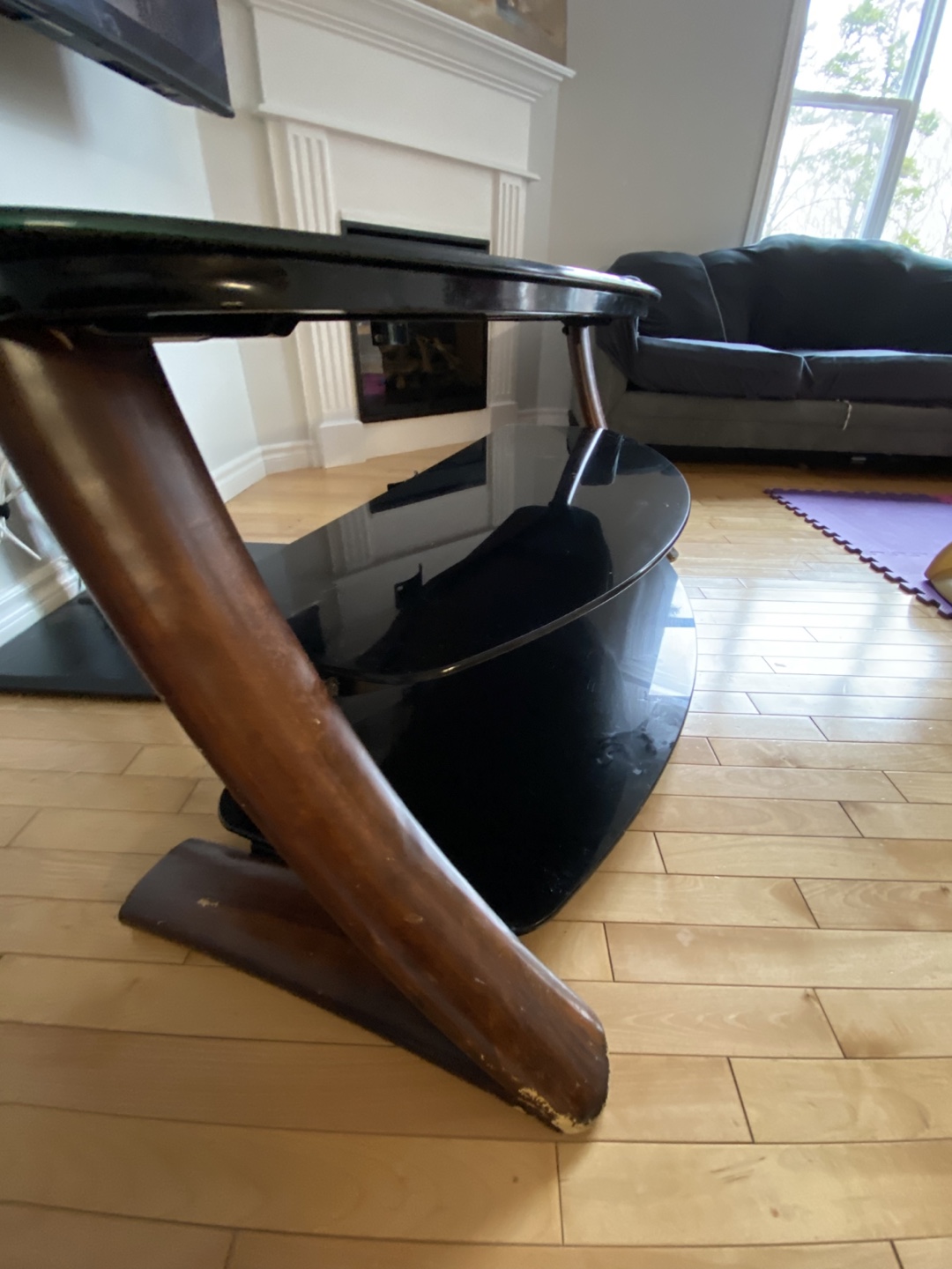 Black Glass TV Stand with Wooden Legs - photo 3