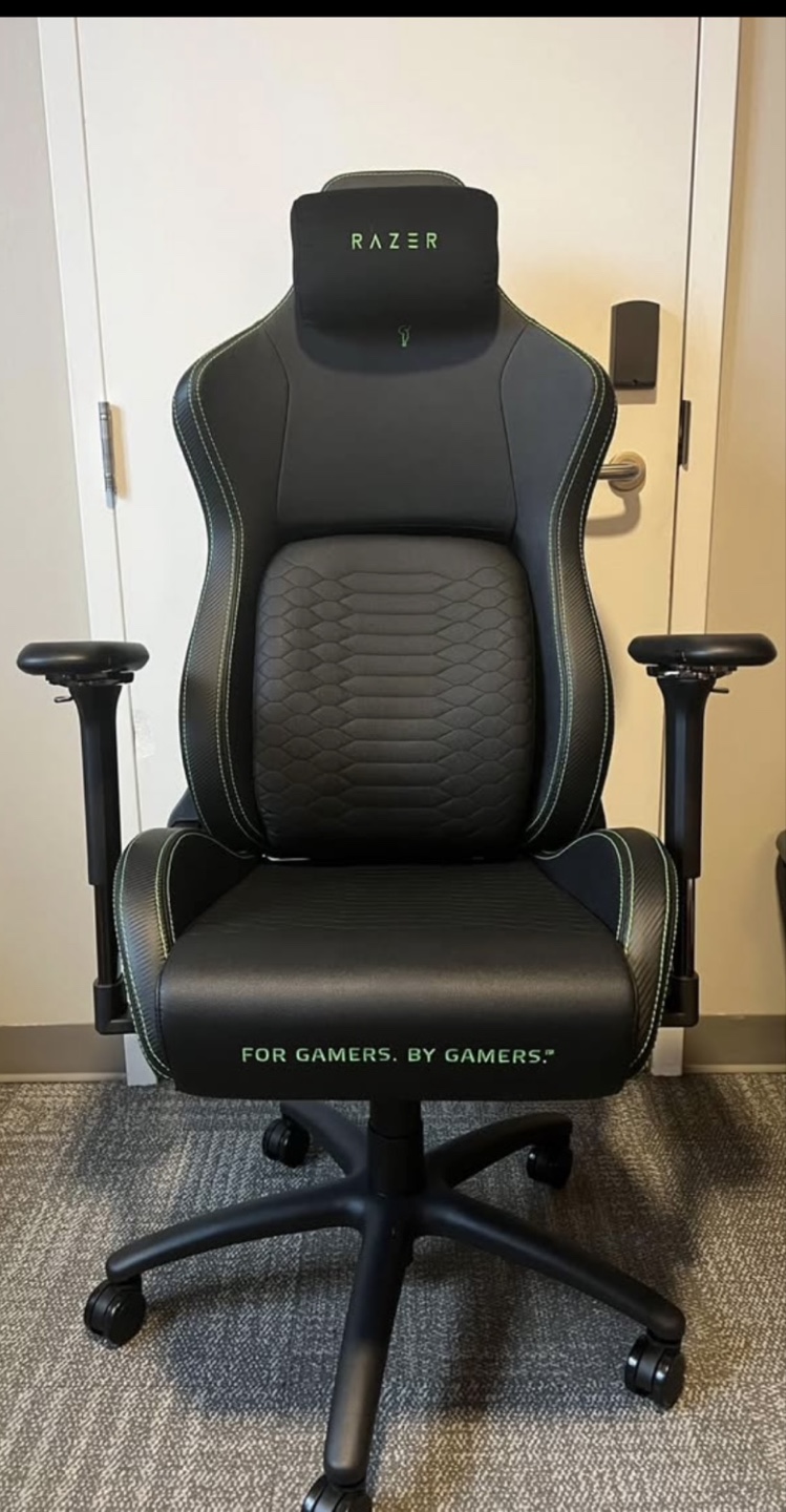 Razer Ergonomic Enki Pro Gaming Chair - Black/Green