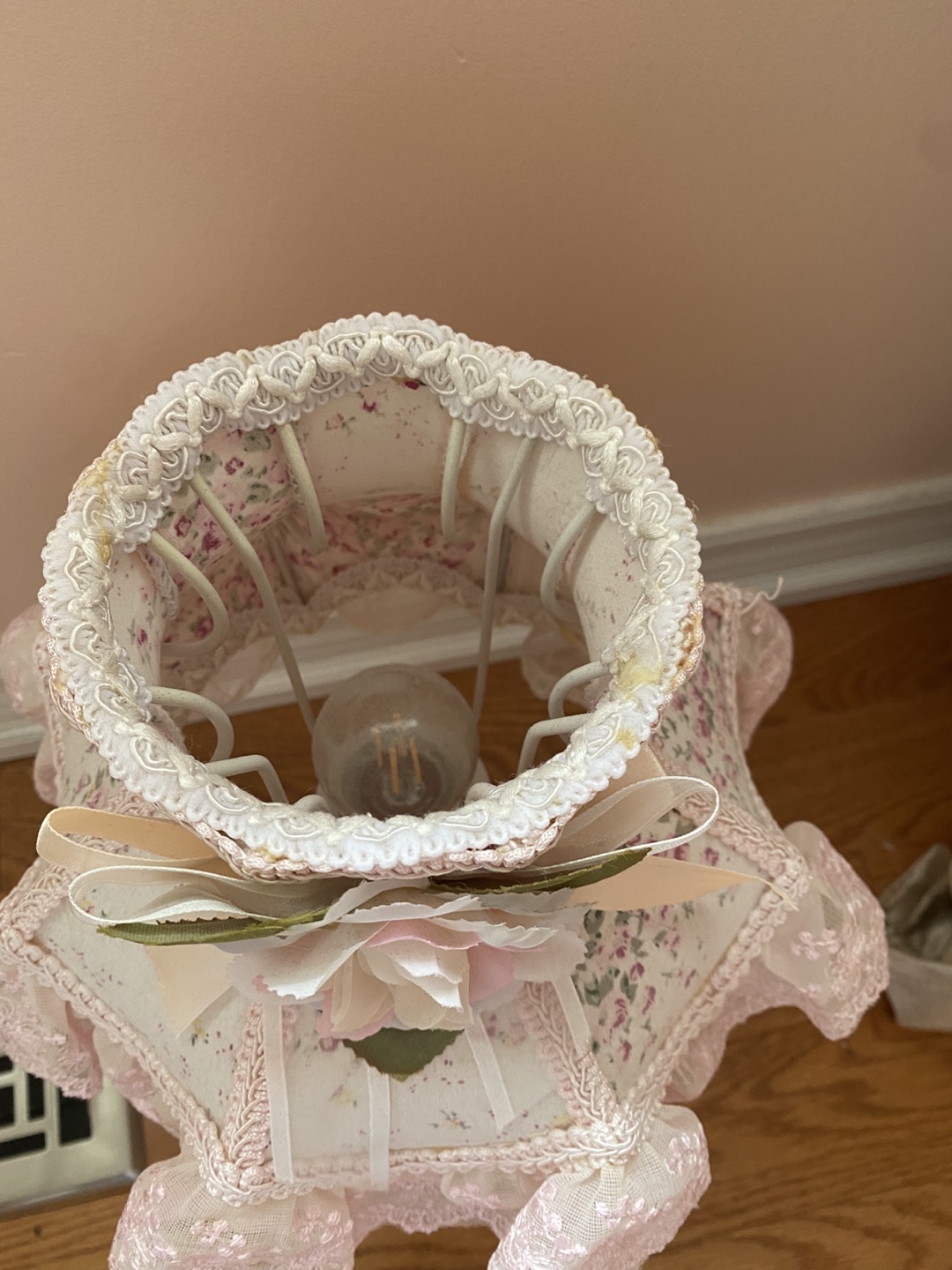 Vintage Floral Table Lamp - photo 4
