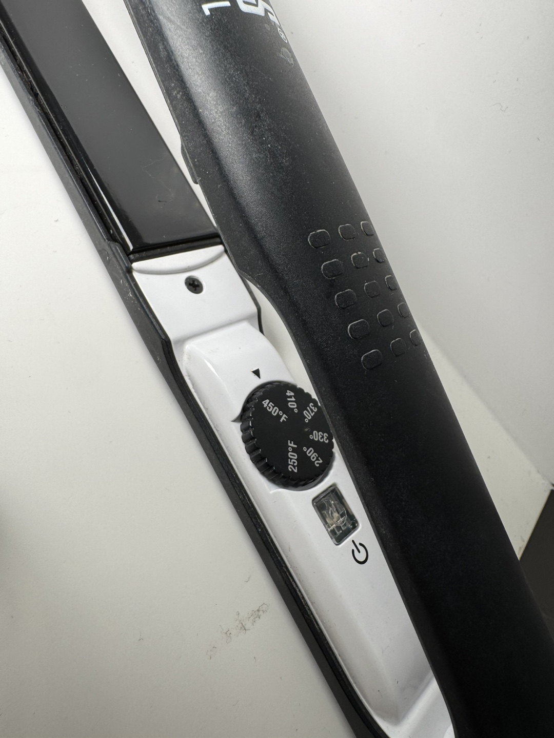 Hot Tools Professional Flat Iron - photo 4