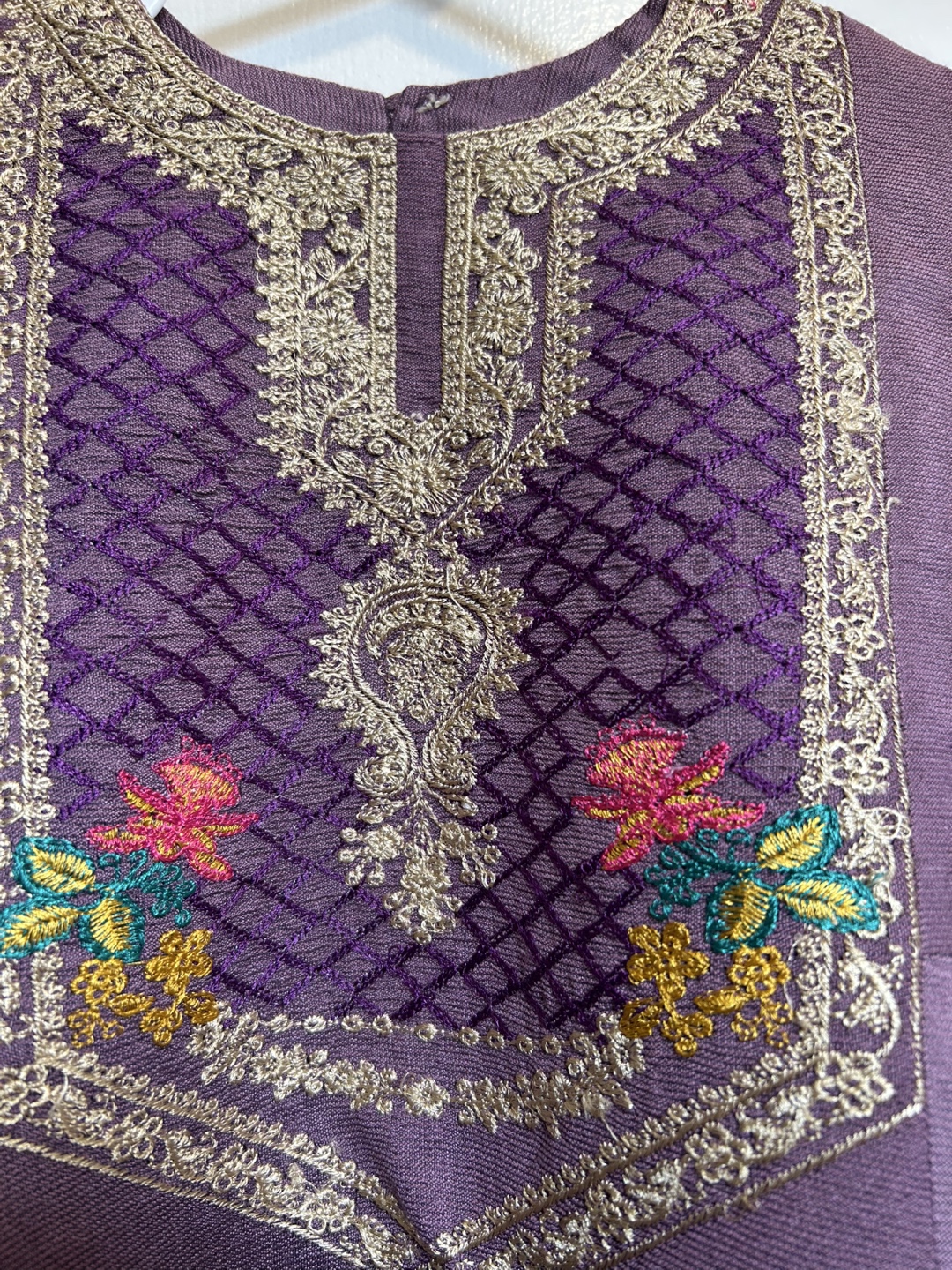 Girls' embroidered purple flared dress - photo 3