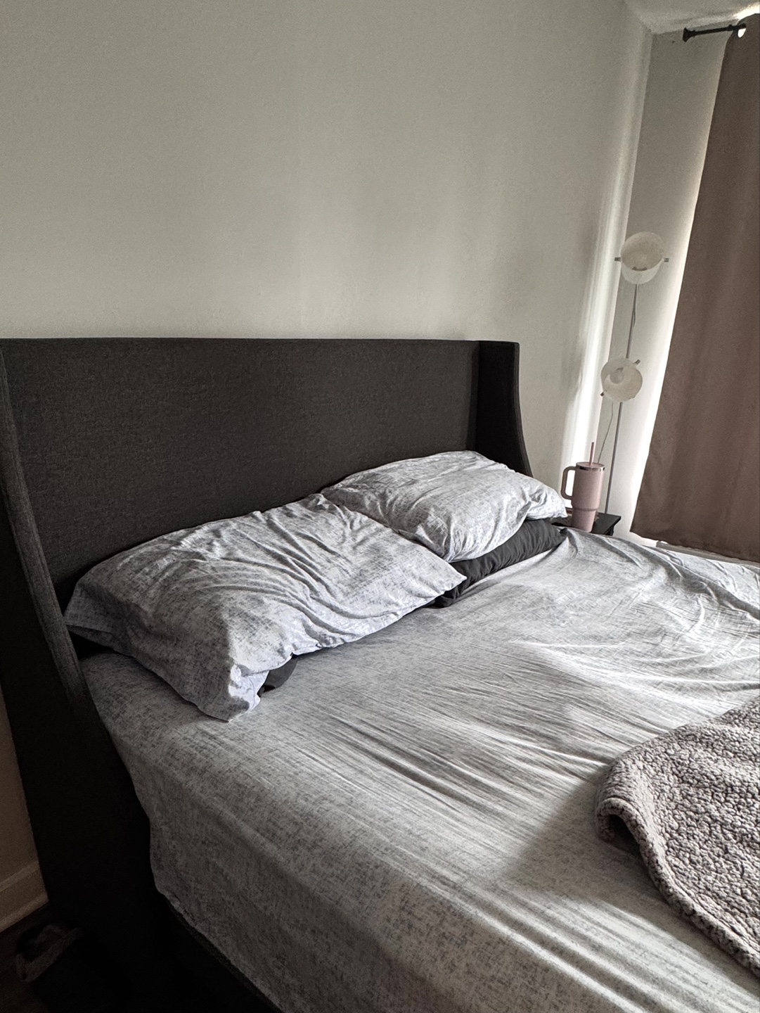Queen Upholstered Wingback Bed Frame with mattress - photo 3