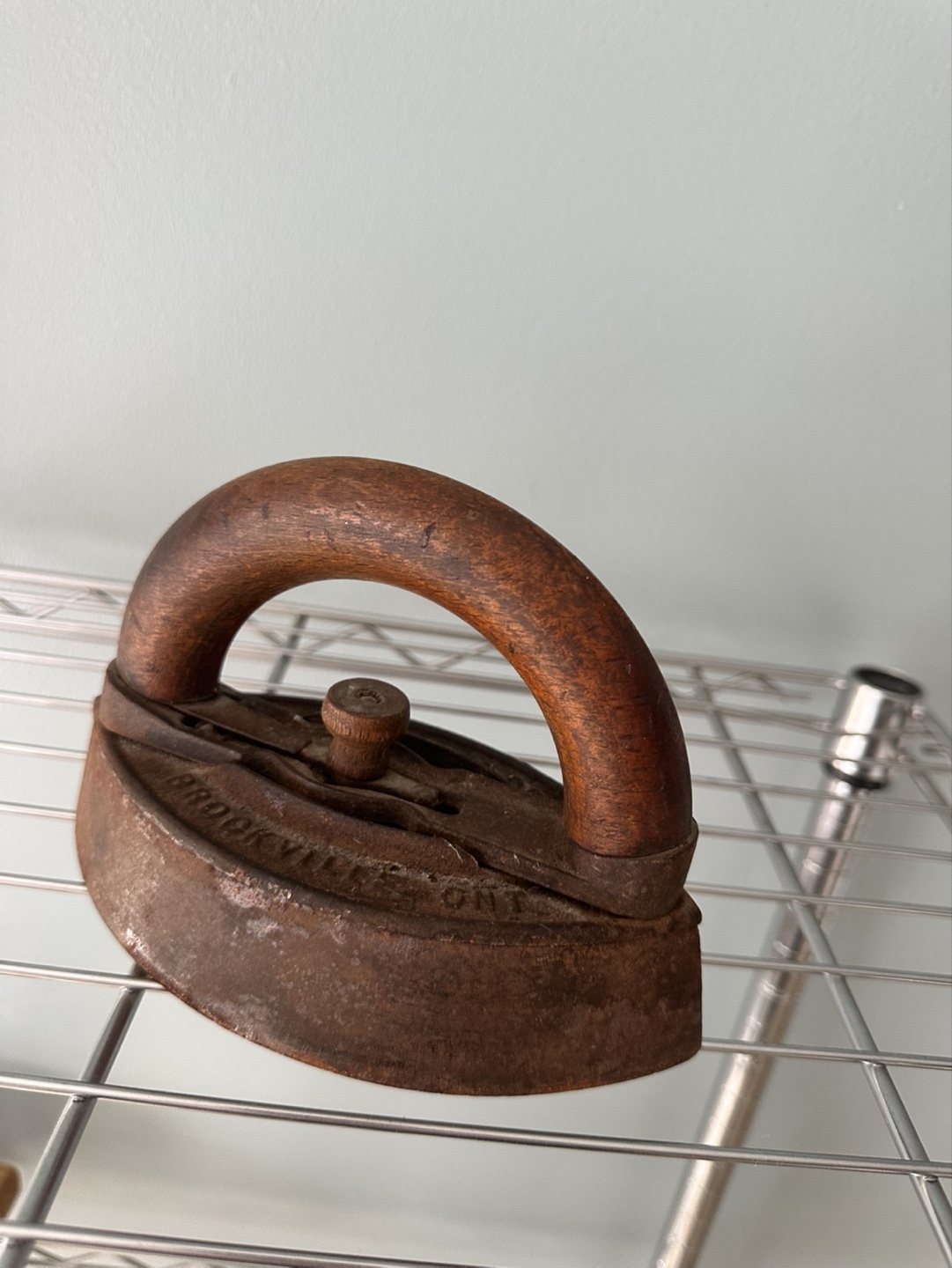 Antique Brockville Sad Iron - photo 2