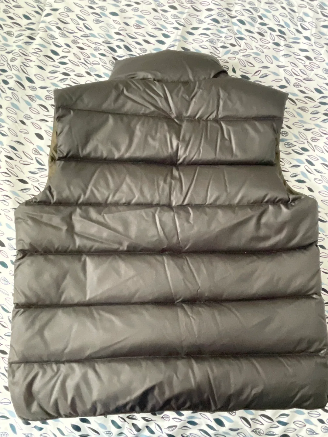 Moncler Puffer Vest image indicator(3)