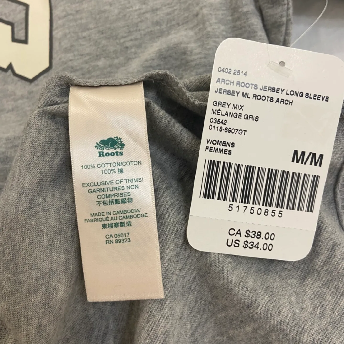 New size M women’s Roots top image indicator(4)