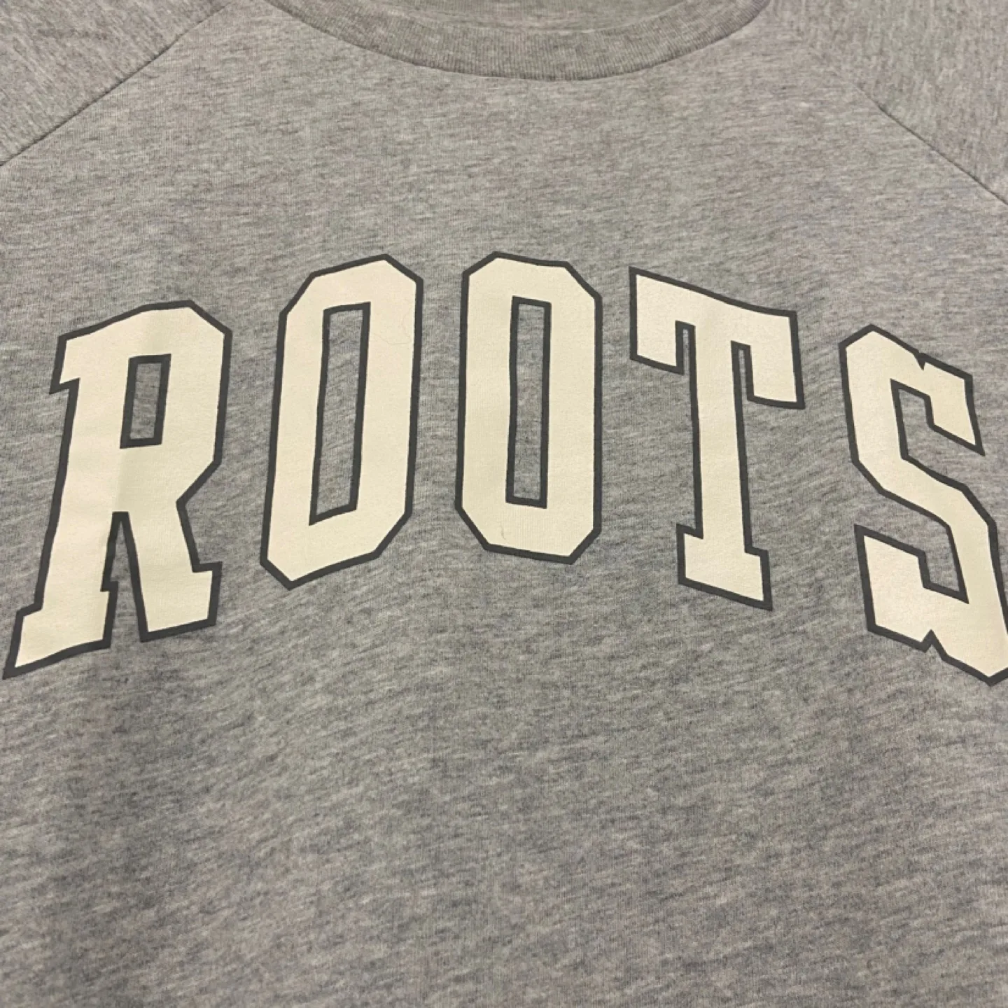 New size M women’s Roots top image indicator(2)