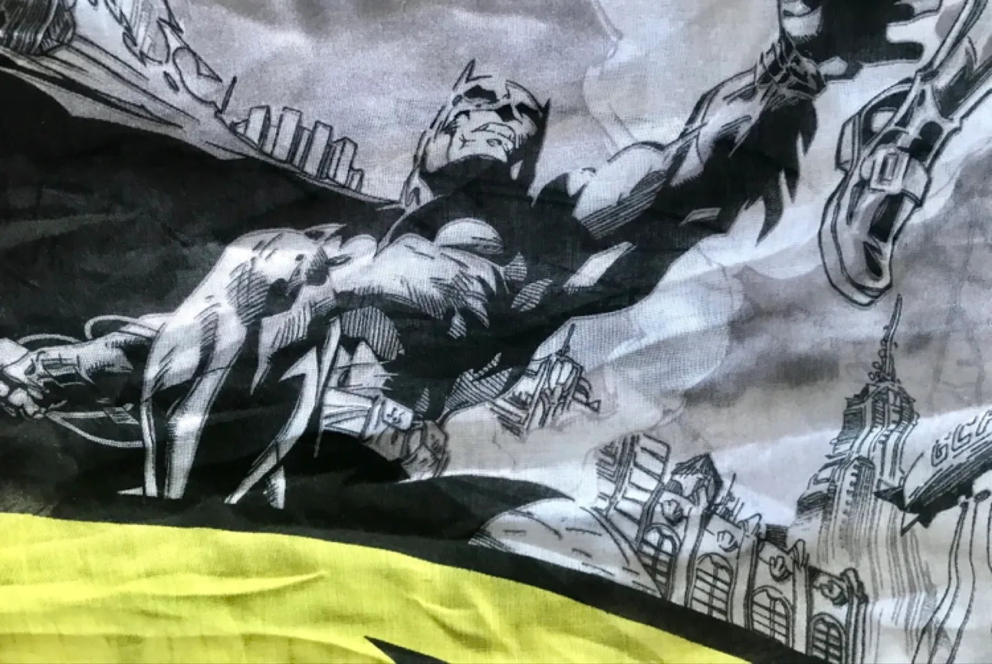 DC Comics Batman Jim Lee Infinity Scarf Brand New image indicator(6)