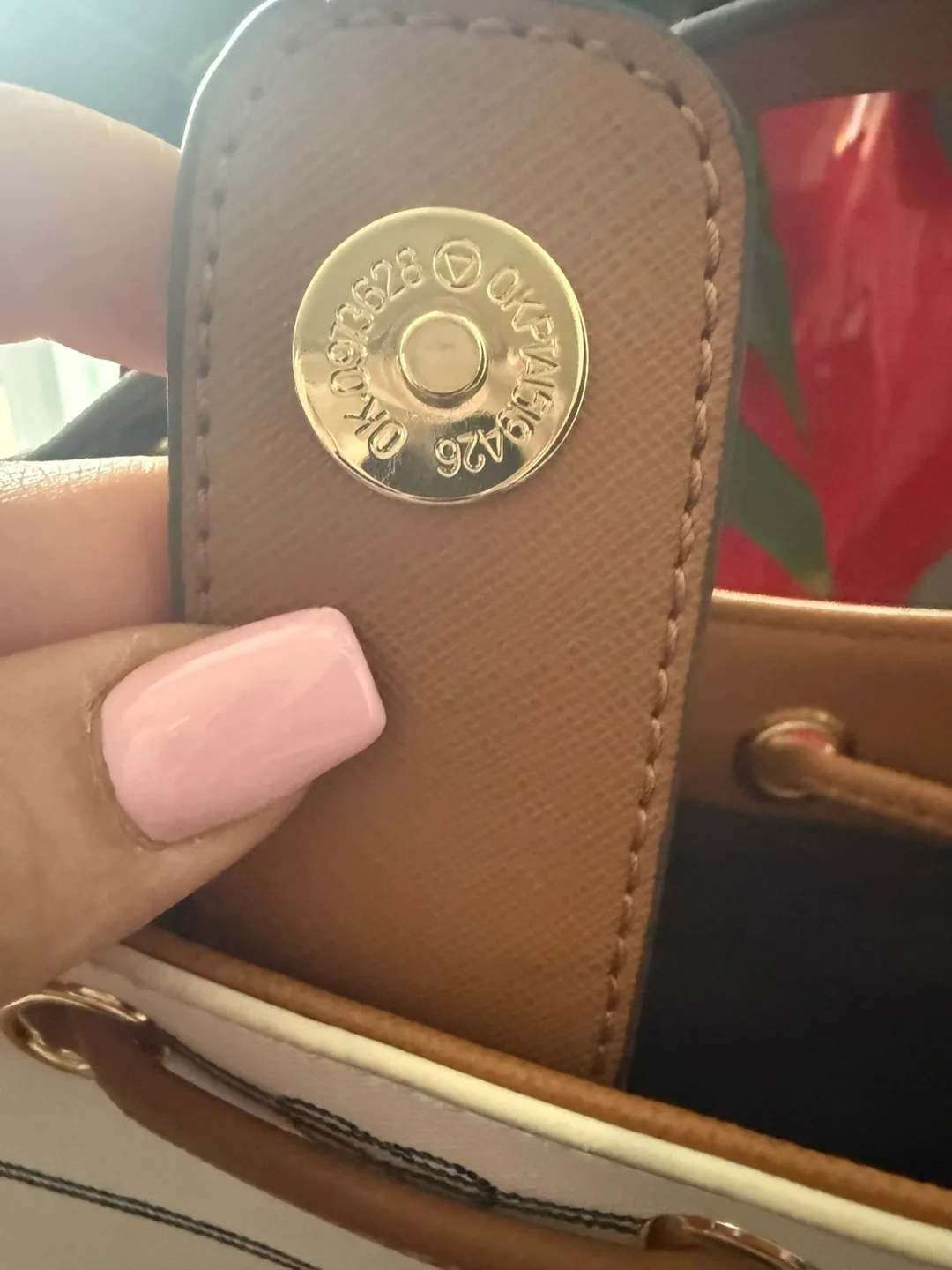 Tommy Hilfiger Mini Bucket Bag image indicator(2)