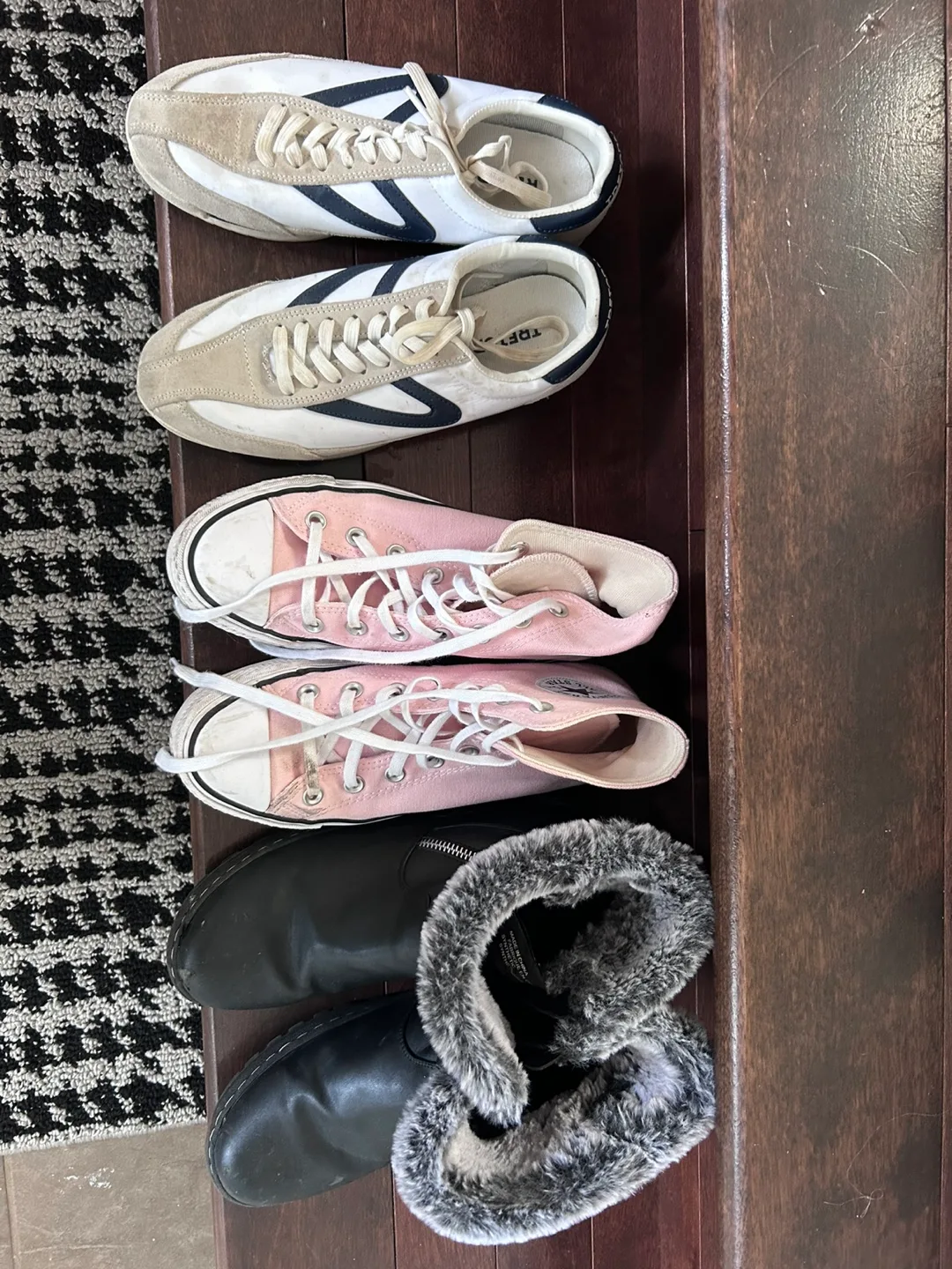 Three pairs of shoes - Converse, other brands image indicator(2)