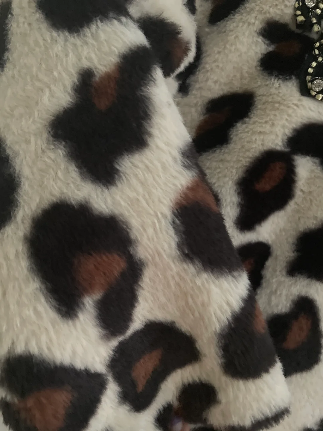 Girls' Leopard Print Fuzzy Sweater for Girls image indicator(4)