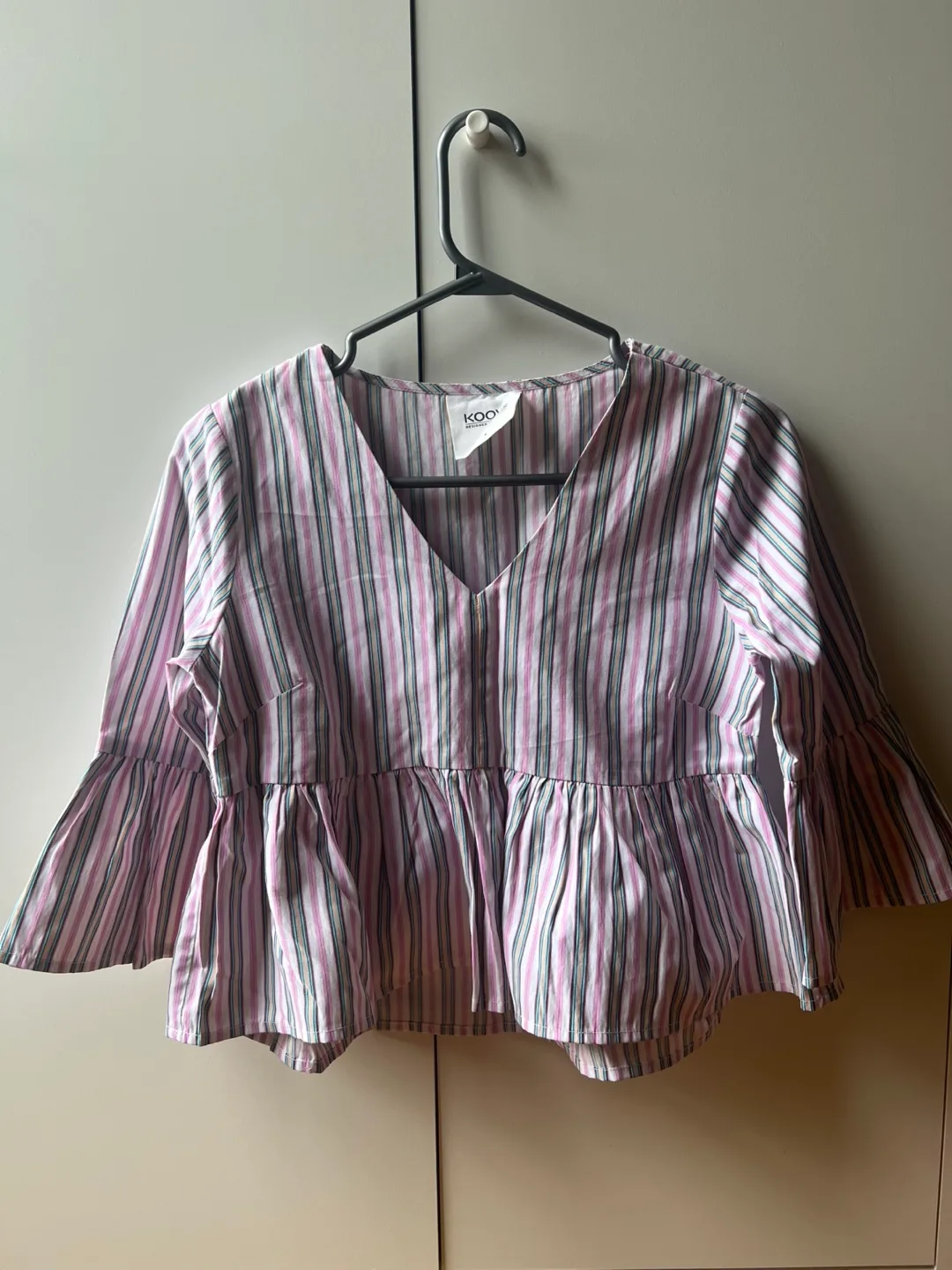 Striped Crop Top image indicator(2)