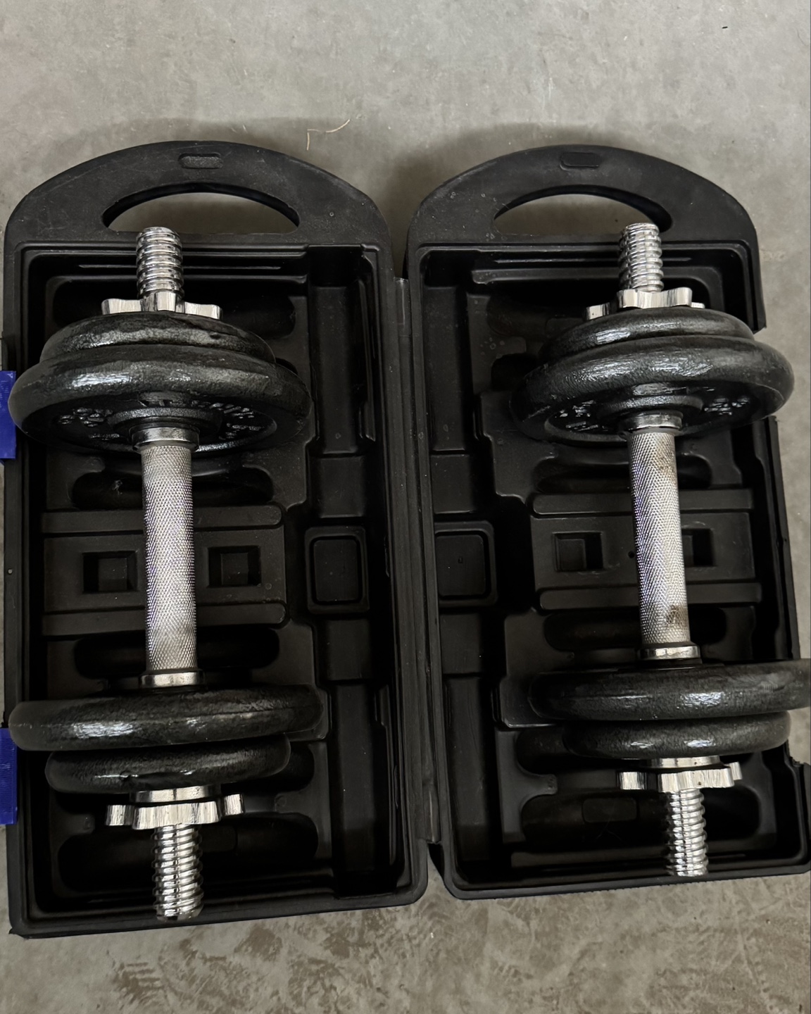 Pair of Adjustable 25lb each Dumbbells with Case