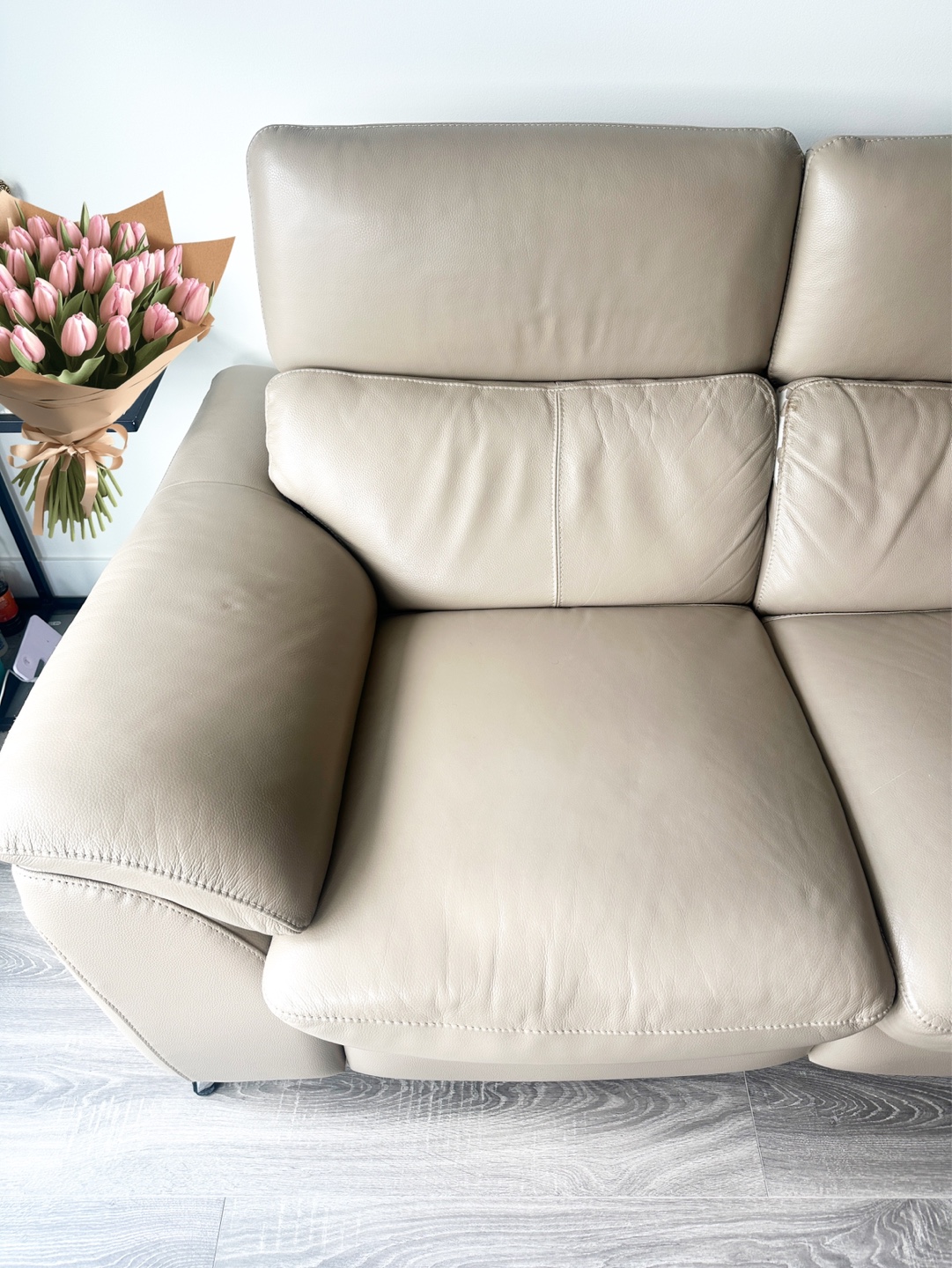 Reclining Leather Loveseat - photo 3