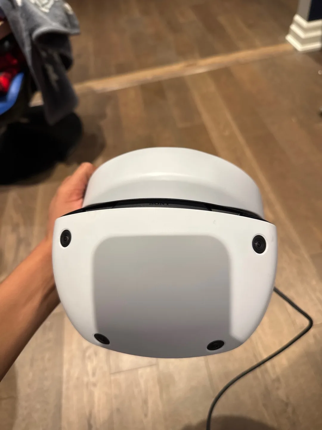 PlayStation VR2 Headset with Controllers image indicator(4)