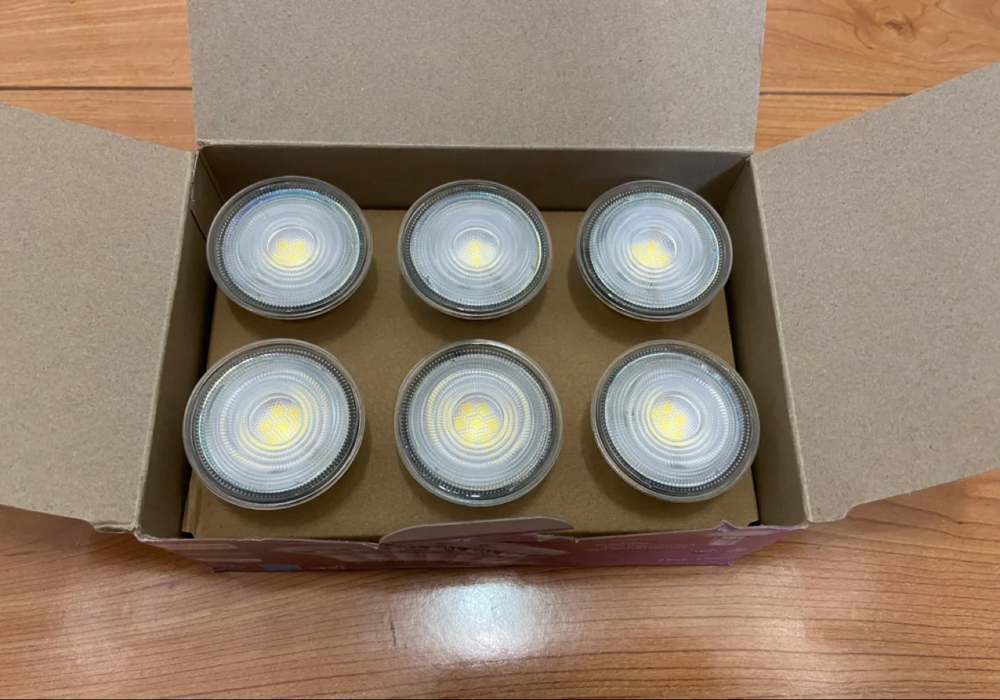 Philips Dimmable LED GU10 Bulbs - 6 Pack image indicator(4)