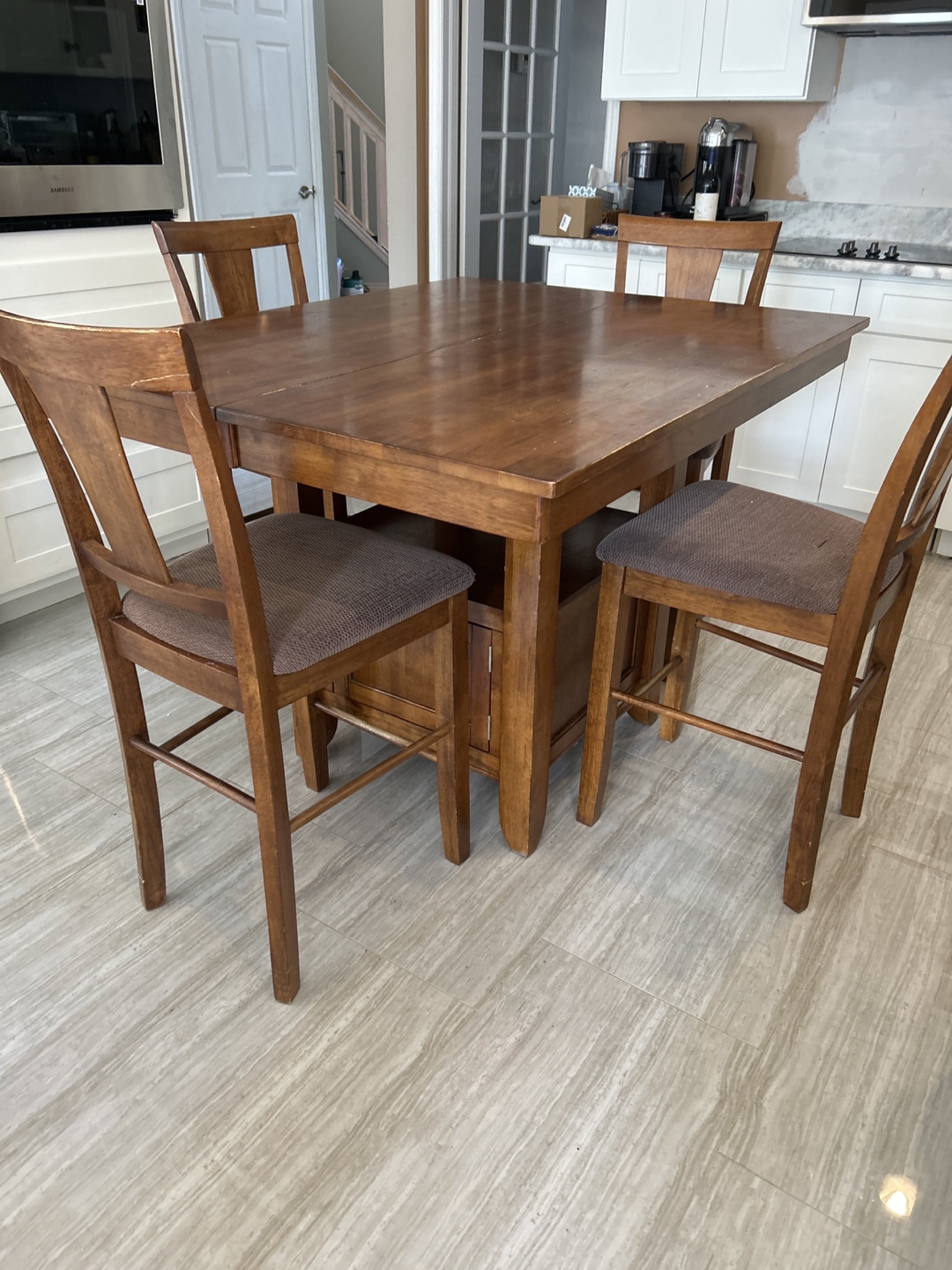 Extendable Square Dining Table with 6 Chairs