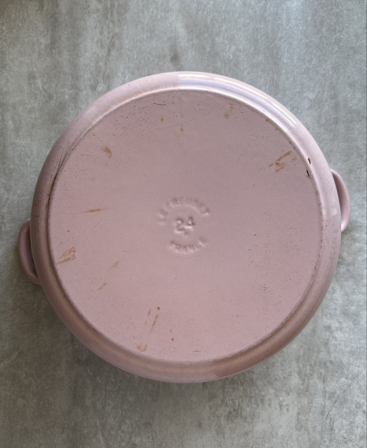 Le Creuset 24cm Pink Cast Iron Round Casserole Dish - photo 4
