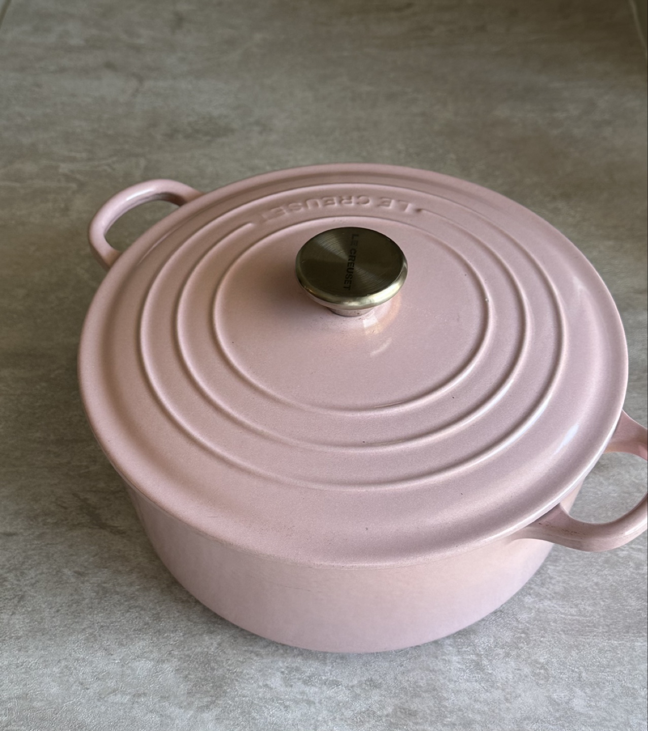 Le Creuset 24cm Pink Cast Iron Round Casserole Dish