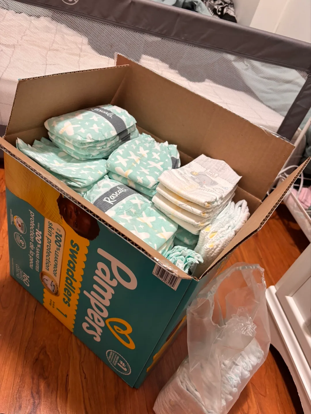Bulk Baby Diapers - Pampers & Rascals thumbnail