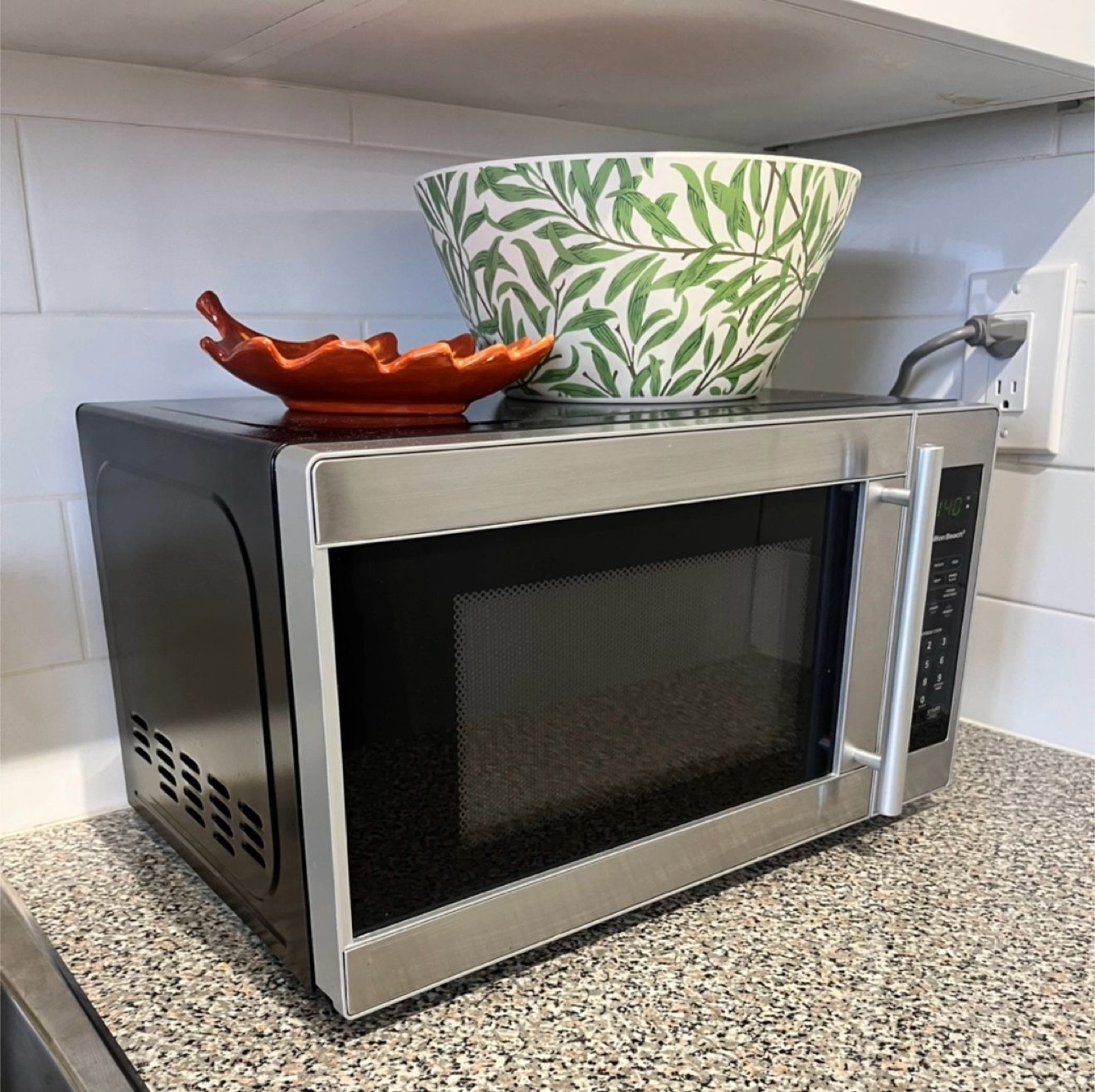 Hamilton Beach 0.7 cu. ft. Stainless Steel Microwave - photo 2
